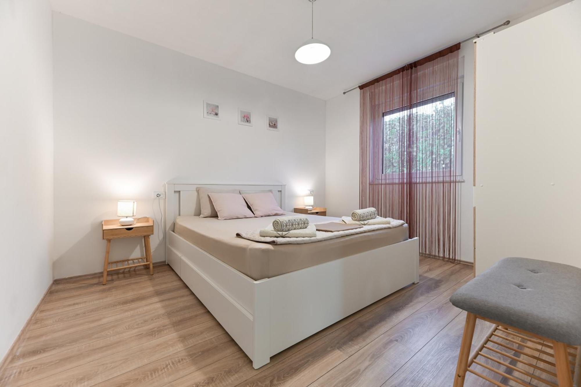 Holiday Home Aprilis With Pool, Jacuzzi And Sauna Galovac  Ngoại thất bức ảnh